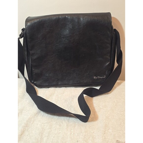 Ben Sherman Bag Laptop Case Shoulder Messenger Bag Black Good Condition 14x10x3 - Picture 1 of 7